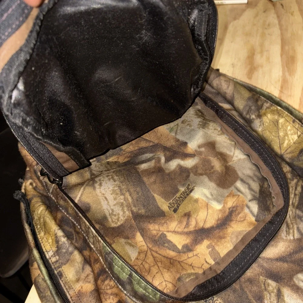 Mad Dog Gear Camo Hunting Backpack Daypack Outdoor Pack School Very Good